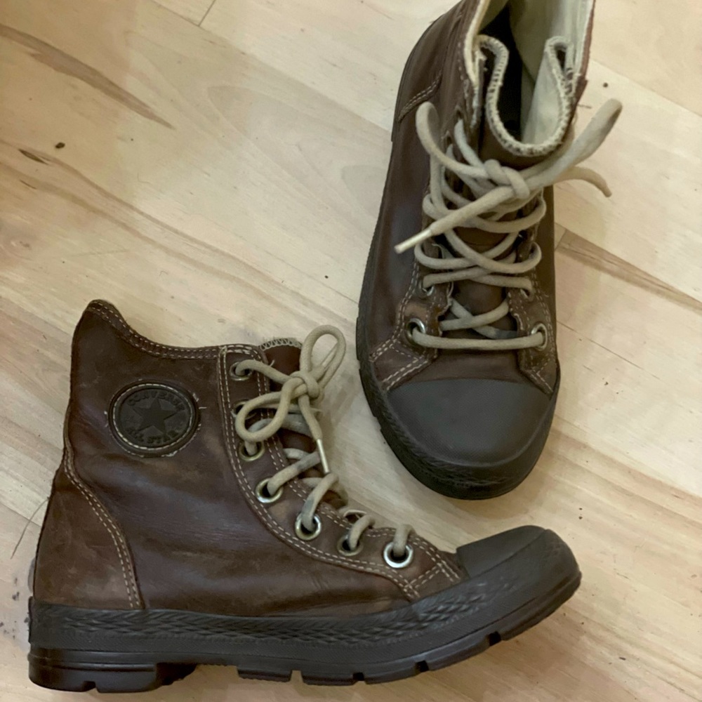 Size 3.5 youth Converse Brown leather high tops